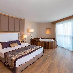 Suite Spa Bath Sea View